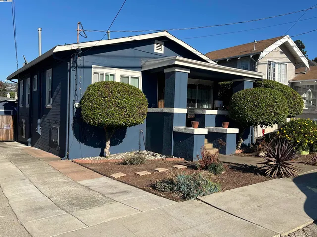 $3,300 | Harrington, Oakland, CA 94601