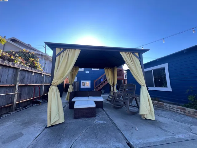$3,300 | Harrington, Oakland, CA 94601