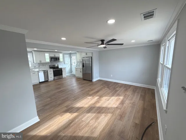 $414,900 | 8537 Creek Road, Pasadena, MD 21122