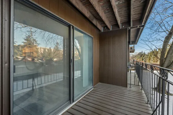 $114,700 | 4120 Parklawn Avenue, Unit 120, Edina, MN 55435