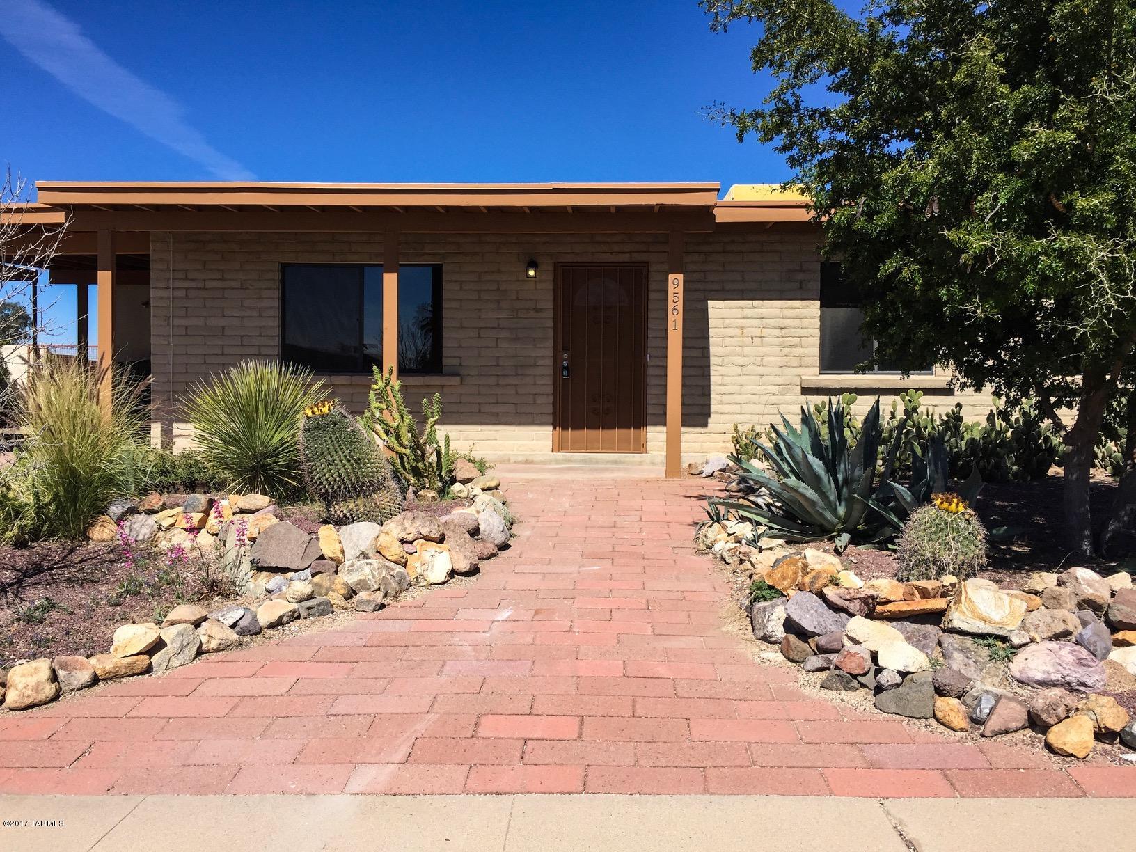 9561 East Sellarole Road Tucson, AZ 85730 - Photo 2 of 27 Gallery Image 2