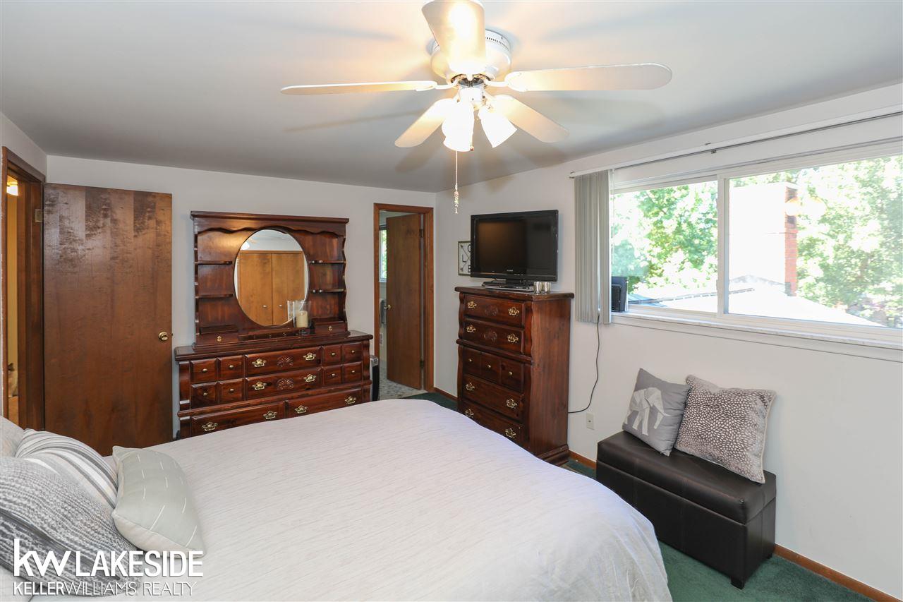 47615 Barbara Road Macomb, MI 48044 - Photo 27 of 42 50017932-26.JPG