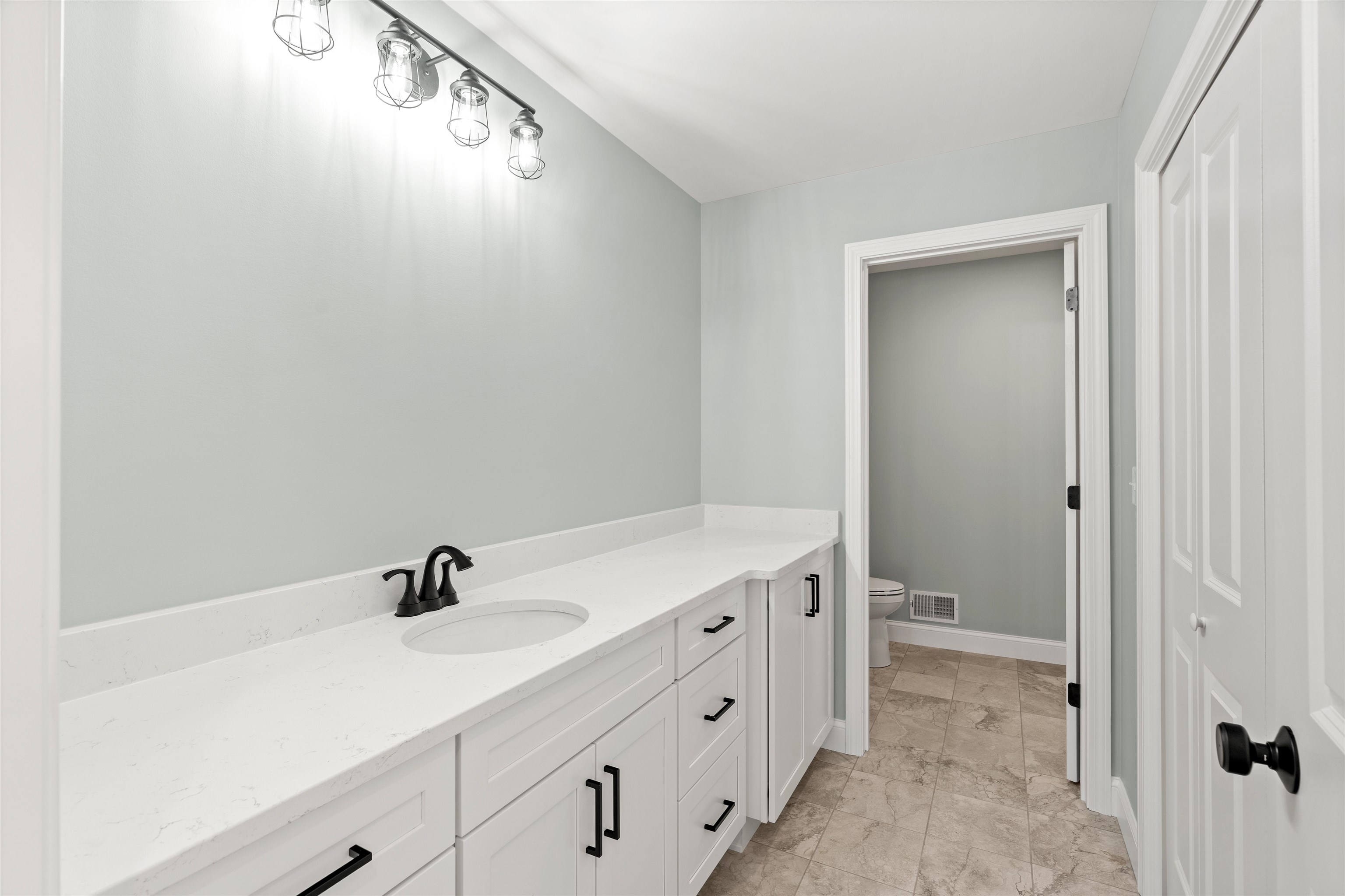 137 North Road East Kingston, NH 03827 - Photo 41 of 50 Gallery Image 41