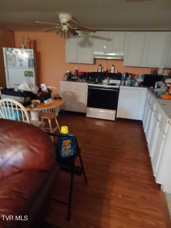 1925 Hull Way Del Rio, TN 37727 - Photo 40 of 41 423422452_956724489132114_49176508571784