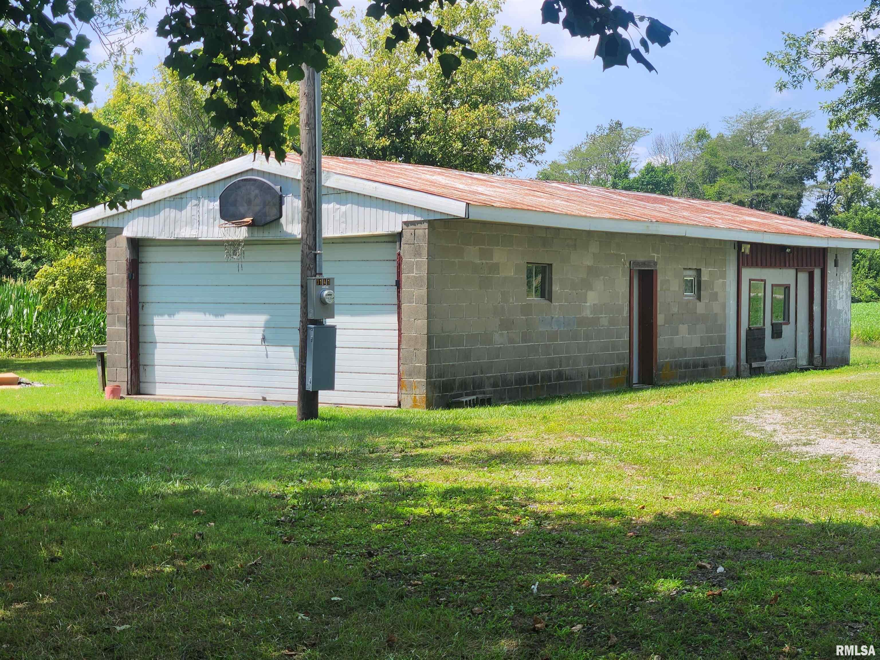 970 Beech Road Du Quoin, IL 62832 - Photo 6 of 32