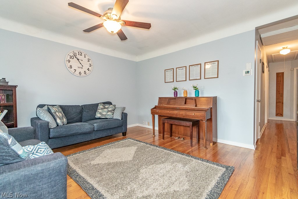 1140 Elmwood Road Cleveland, OH 44124 - Photo 9 of 29