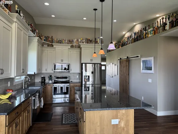 $604,900 | 1818 Centerville Highway, Centerville, WA 98613