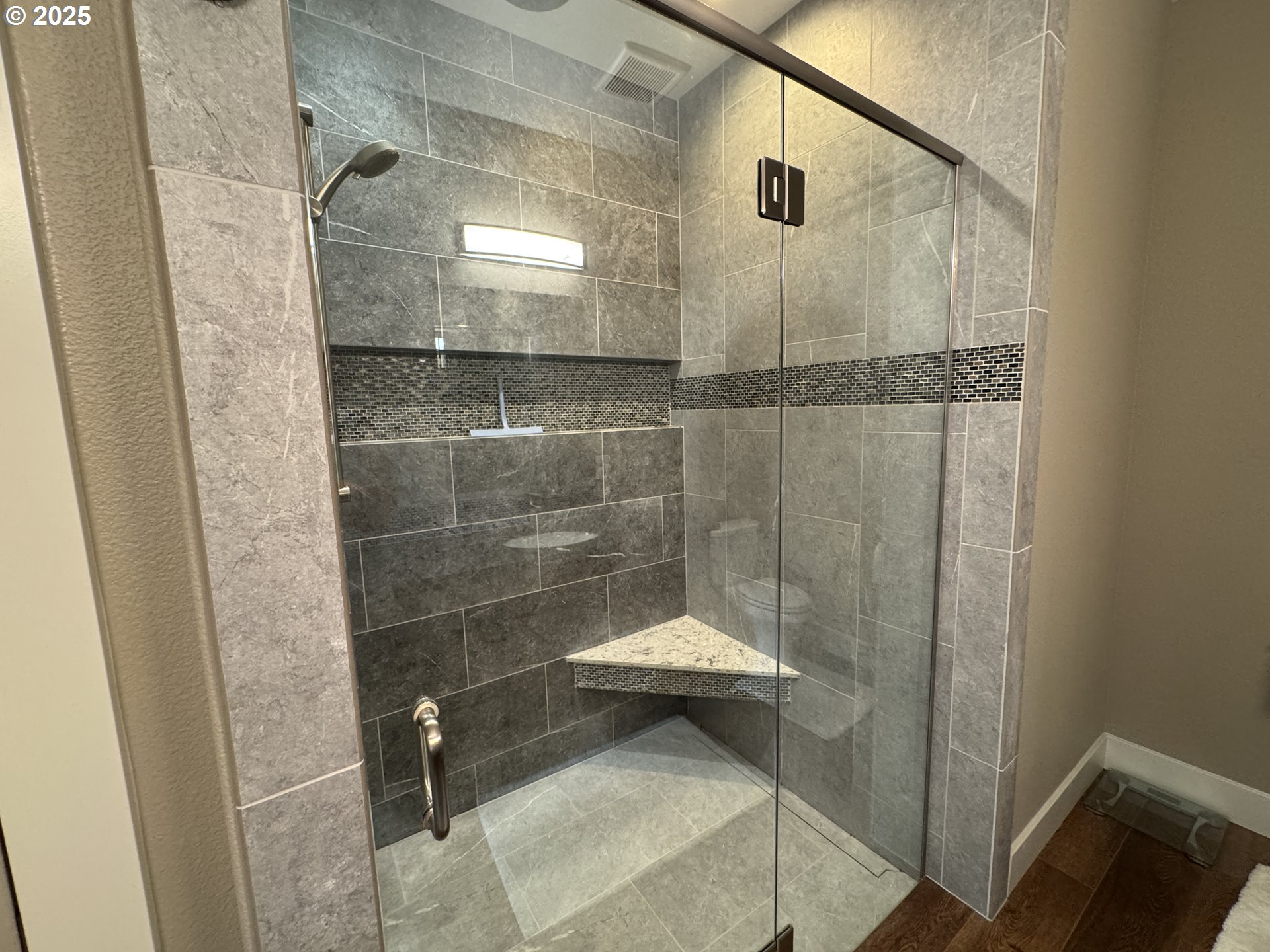 1818 Centerville Highway Centerville, WA 98613 - Photo 28 of 42 a bathroom with a shower