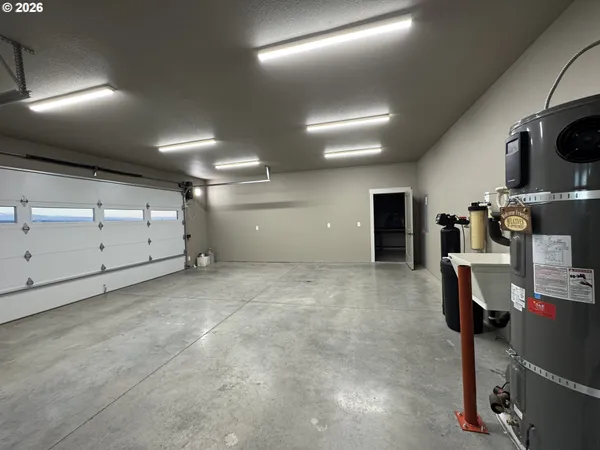 $604,900 | 1818 Centerville Highway, Centerville, WA 98613