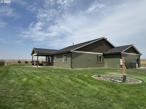 $604,900 | 1818 Centerville Highway, Centerville, WA 98613