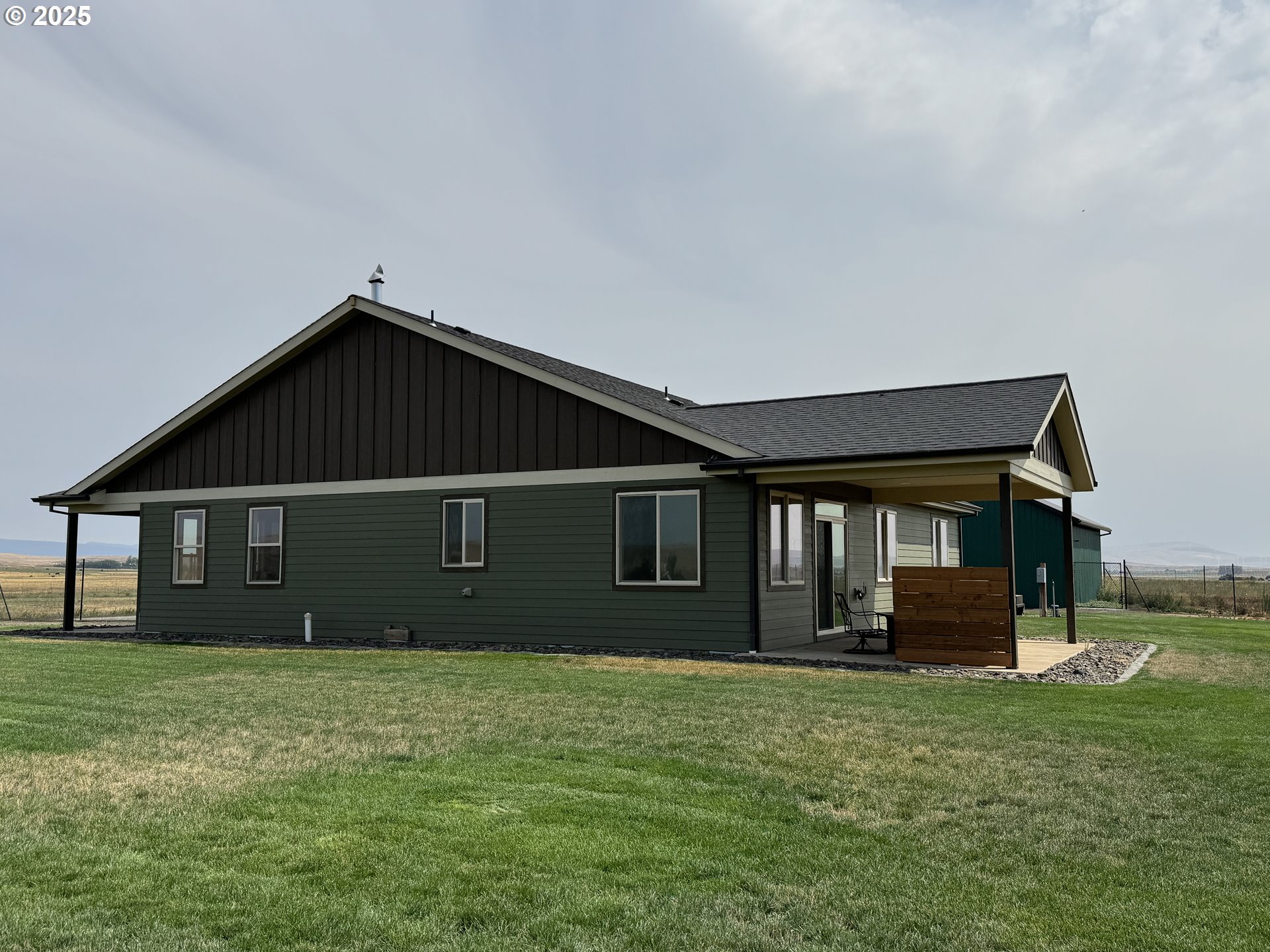 1818 Centerville Highway Centerville, WA 98613 - Photo 7 of 42 a front view of house with yard