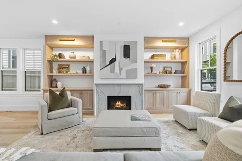 $3,095,000 | 14 Prospect Street, Boston, MA 02129