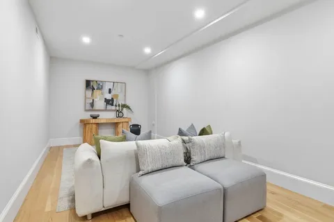 $3,095,000 | 14 Prospect Street, Boston, MA 02129