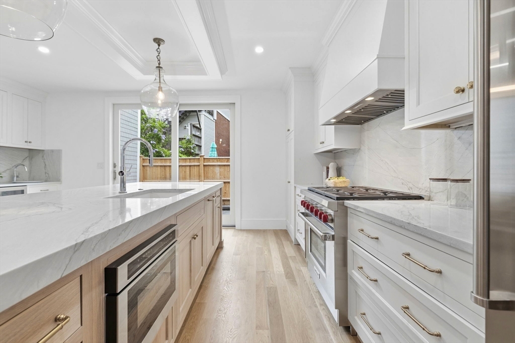 14 Prospect Street Boston, MA 02129 - Photo 8 of 36