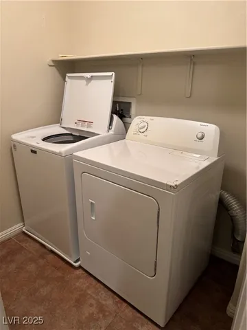 $1,949 | 8924 Catfish Stream Avenue, Las Vegas, NV 89178