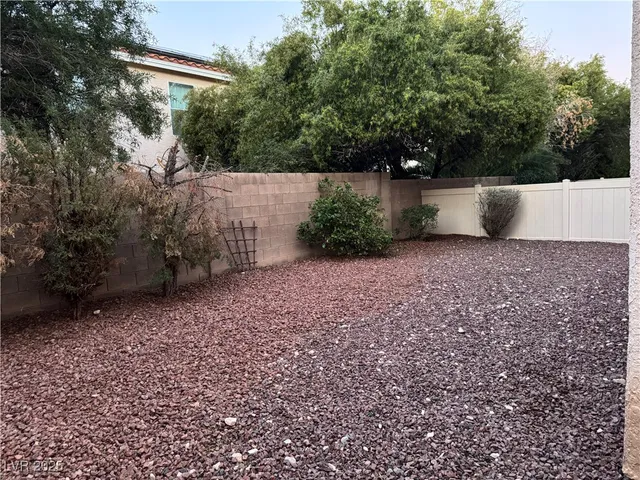 $1,949 | 8924 Catfish Stream Avenue, Las Vegas, NV 89178
