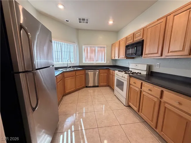 $1,949 | 8924 Catfish Stream Avenue, Las Vegas, NV 89178