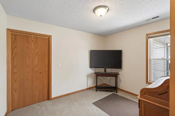 $268,500 | 830 Roundhouse Street, Shakopee, MN 55379