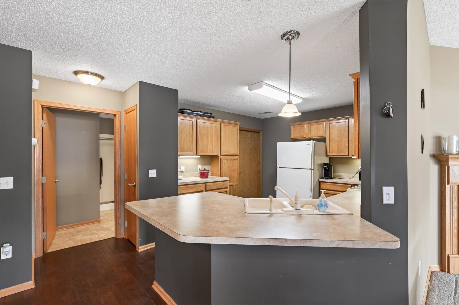 830 Roundhouse Street Shakopee, MN 55379 - Photo 5 of 19