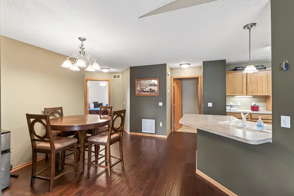$268,500 | 830 Roundhouse Street, Shakopee, MN 55379