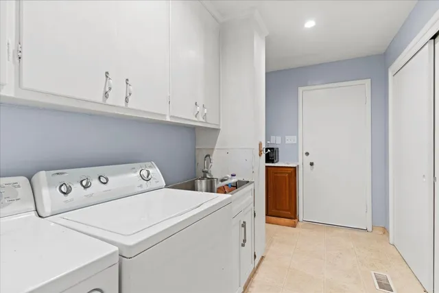 a view of livingroom with furniture and windows