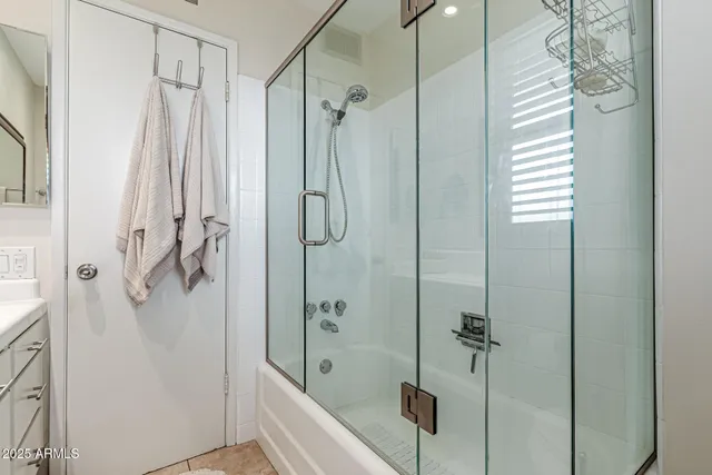 $159,500 | 500 West Clarendon Avenue, Unit F6, Phoenix, AZ 85013