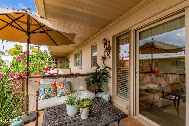 $159,500 | 500 West Clarendon Avenue, Unit F6, Phoenix, AZ 85013