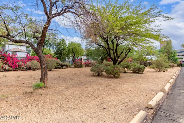 $159,500 | 500 West Clarendon Avenue, Unit F6, Phoenix, AZ 85013