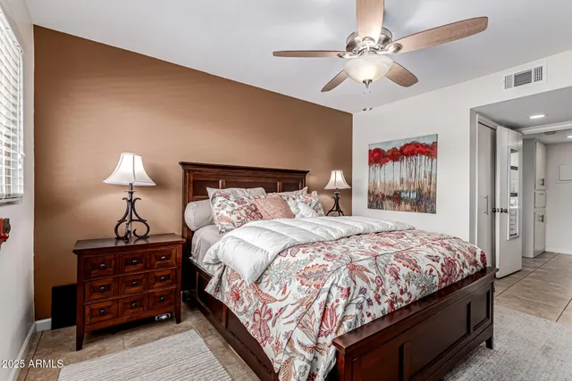 $159,500 | 500 West Clarendon Avenue, Unit F6, Phoenix, AZ 85013