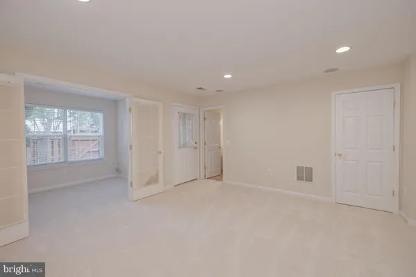 $3,700 | 6144 Cilantro Drive, Alexandria, VA 22310