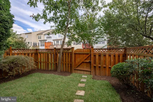 $3,700 | 6144 Cilantro Drive, Alexandria, VA 22310
