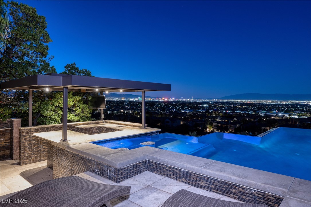 1492 MacDonald Ranch Drive Henderson, NV 89012 - Photo 11 of 43