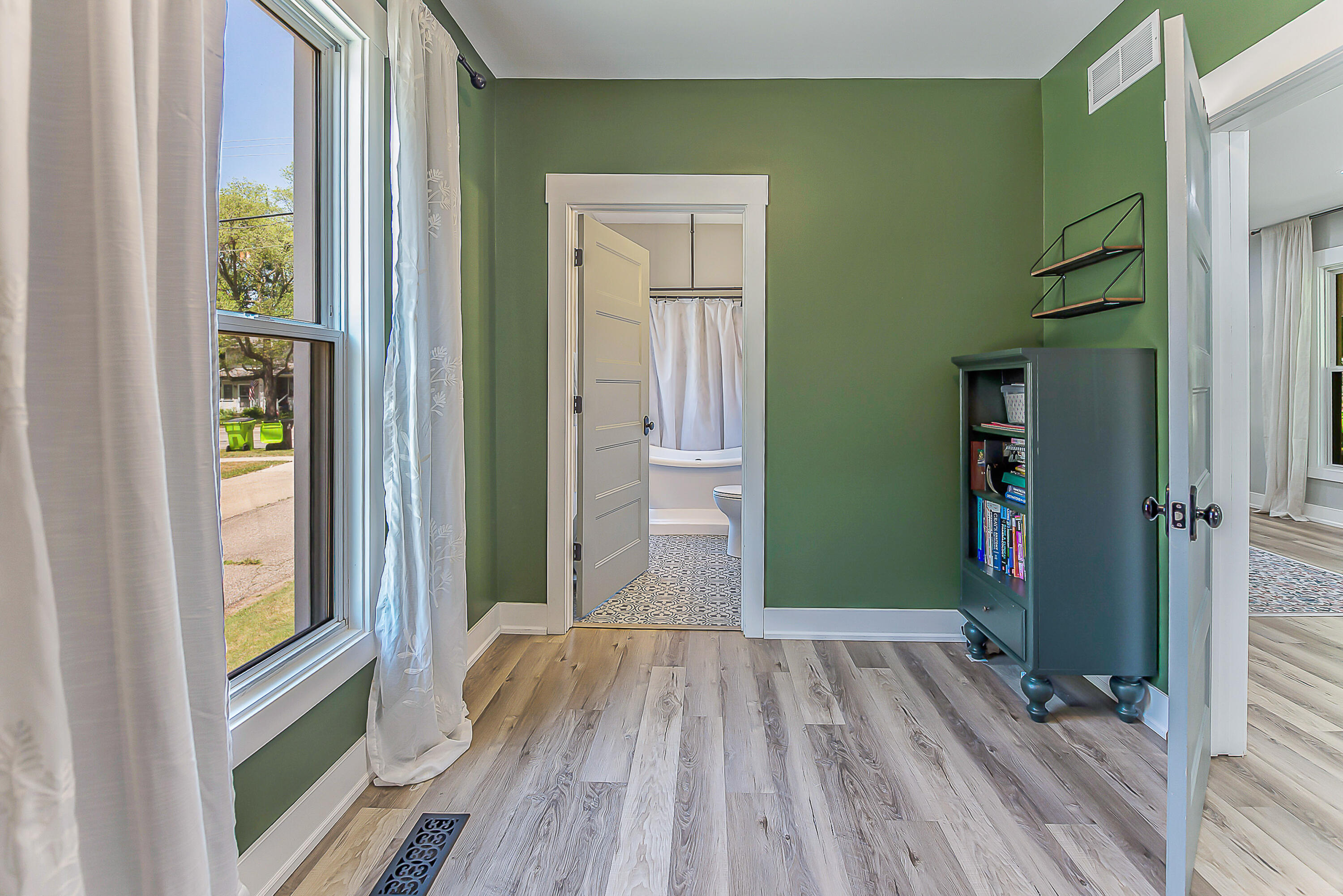 611 West Silver Lake Road Fenton, MI 48430 - Photo 24 of 50 DSC_3106