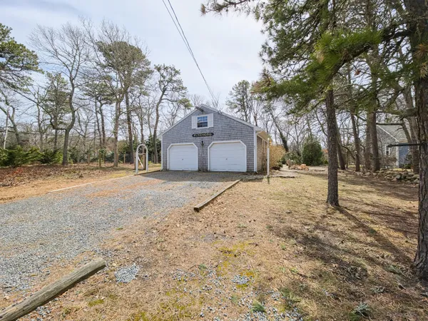 $615,000 | 527 South Orleans Road, Brewster, MA 02631