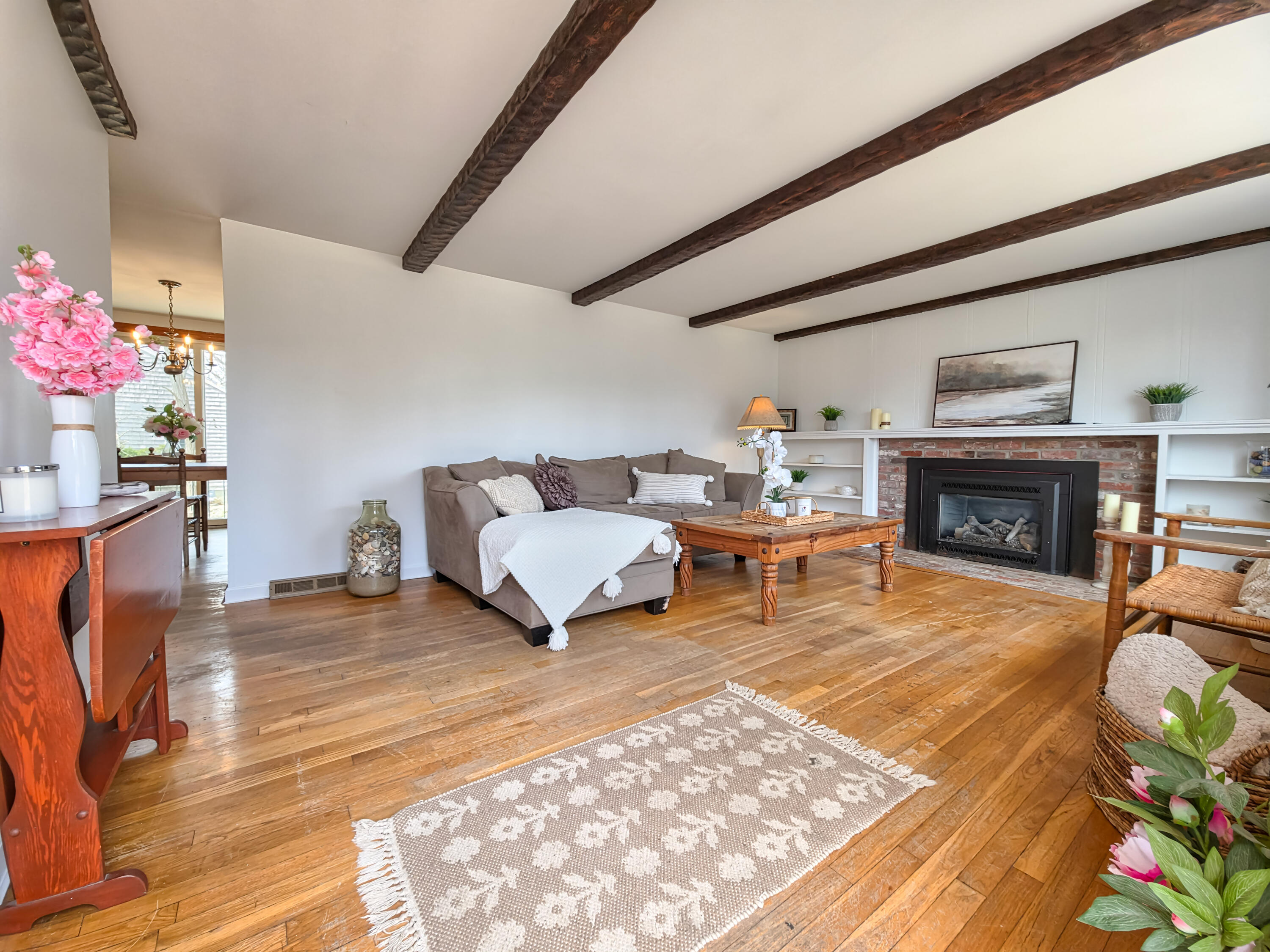 527 South Orleans Road Brewster, MA 02631 - Photo 14 of 43 Living Room