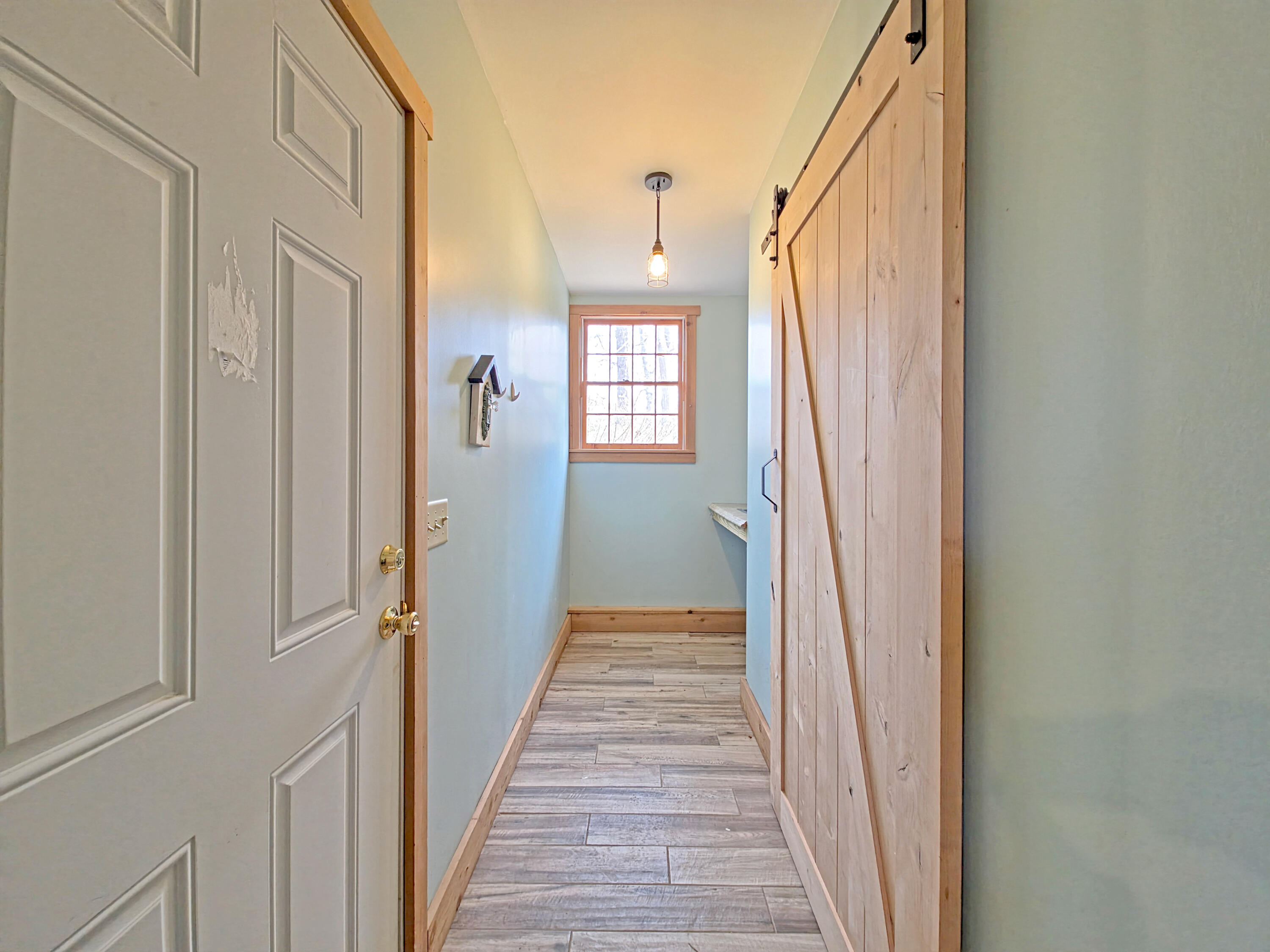 527 South Orleans Road Brewster, MA 02631 - Photo 31 of 43 Hallway