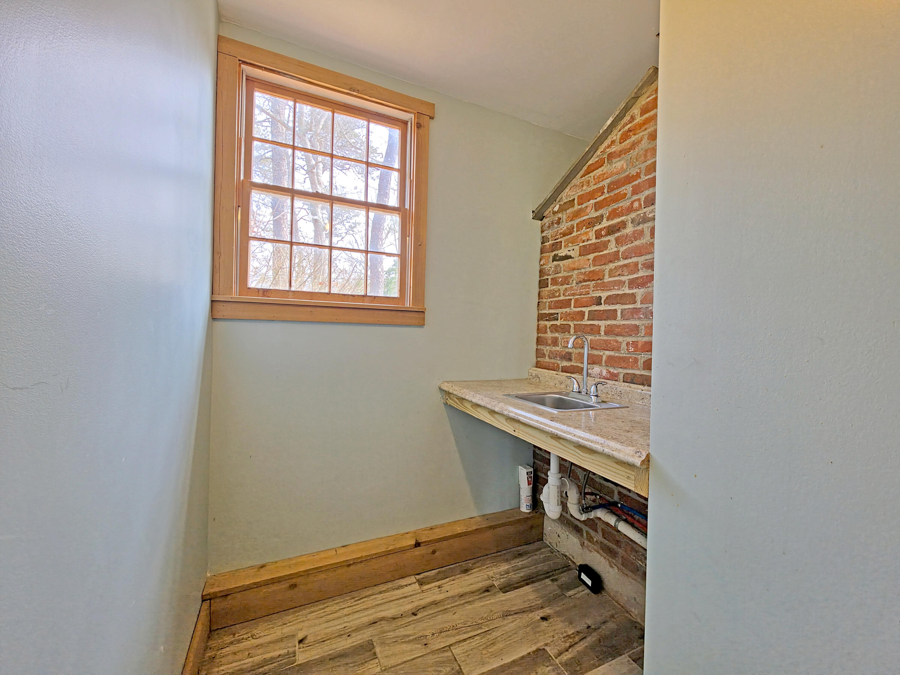 527 South Orleans Road Brewster, MA 02631 - Photo 32 of 43 Garage Sink