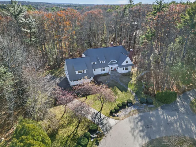 $1,495,000 | 26 Mitchellwood Drive, Falmouth, ME 04105