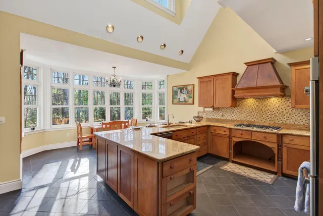$1,495,000 | 26 Mitchellwood Drive, Falmouth, ME 04105