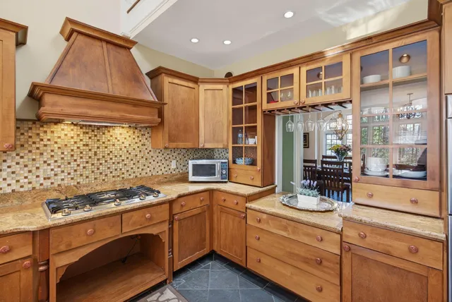 $1,495,000 | 26 Mitchellwood Drive, Falmouth, ME 04105