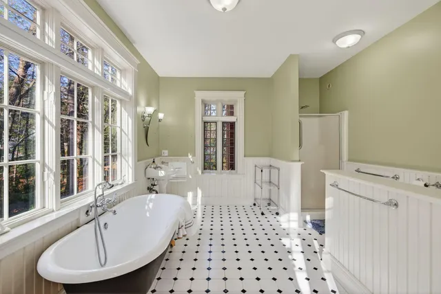 $1,495,000 | 26 Mitchellwood Drive, Falmouth, ME 04105