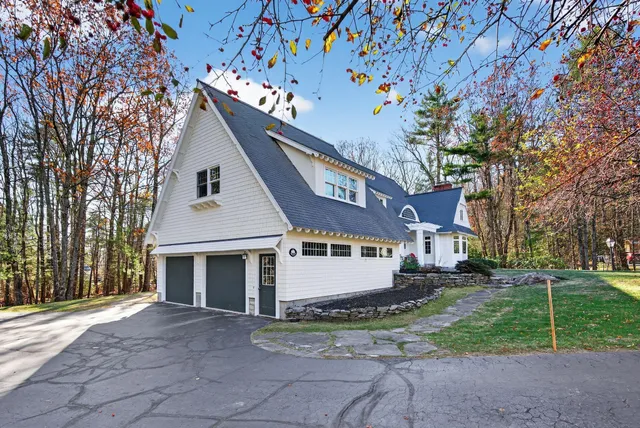 $1,495,000 | 26 Mitchellwood Drive, Falmouth, ME 04105