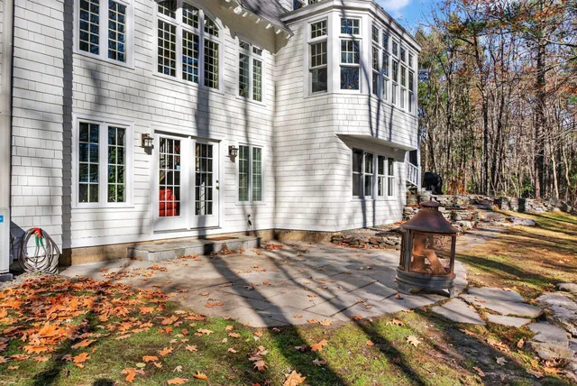 $1,495,000 | 26 Mitchellwood Drive, Falmouth, ME 04105