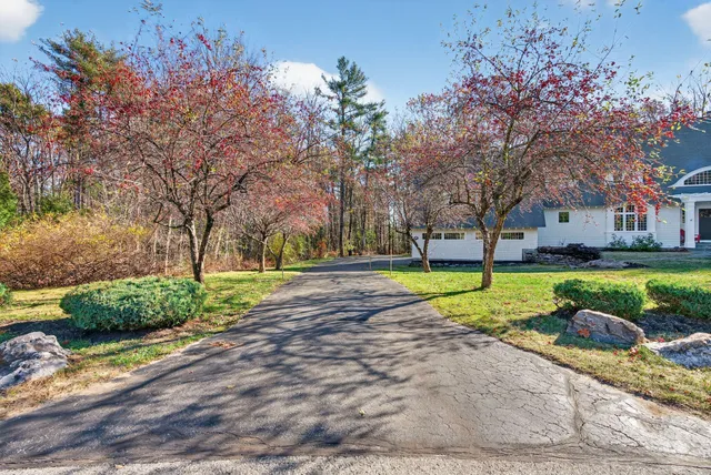 $1,495,000 | 26 Mitchellwood Drive, Falmouth, ME 04105