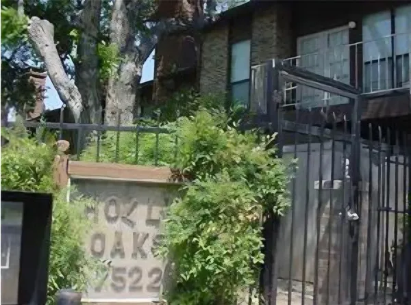 $1,395 | 7522 Holly Hill Drive, Unit 44F, Dallas, TX 75231