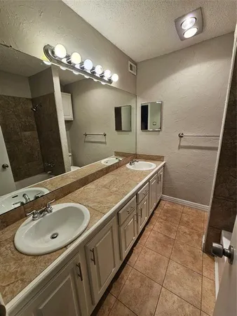 $1,395 | 7522 Holly Hill Drive, Unit 44F, Dallas, TX 75231