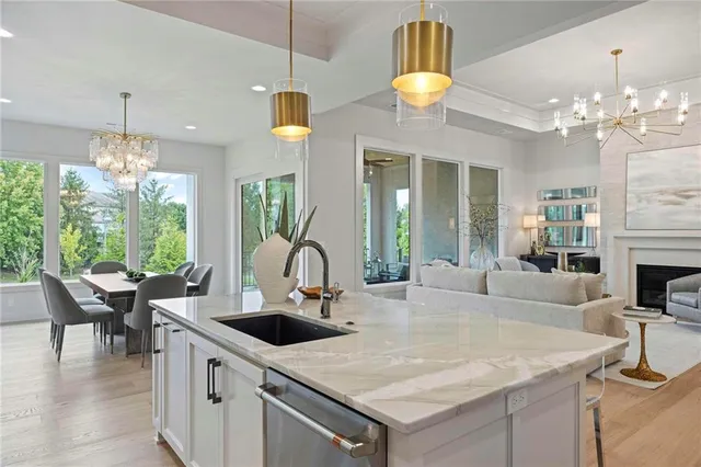 $1,448,872 | 3260 West 133rd Terrace, Leawood, KS 66209