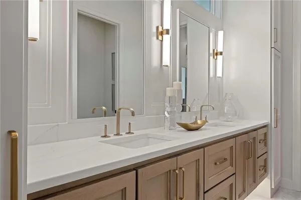 $1,475,872 | 3260 West 133rd Terrace, Leawood, KS 66209