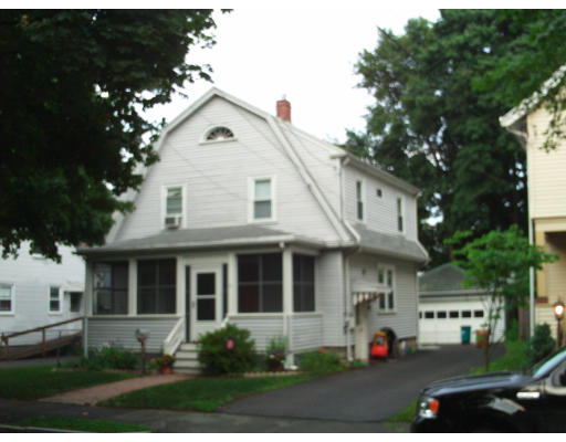 31 Clements Road Waltham, MA 02453 - Photo 3 of 13 Gallery Image 3