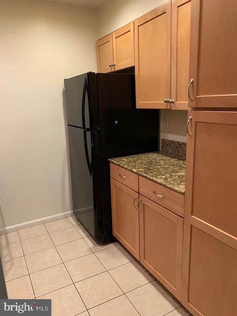 5802 Cove Landing Road, Unit 301 Burke, VA 22015 - Photo 3 of 8 Kitchen